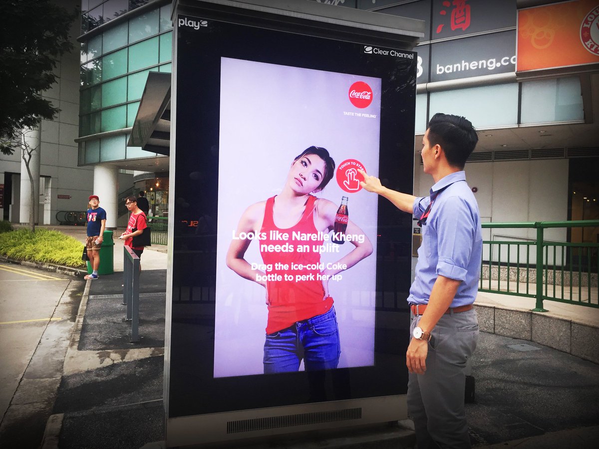 Clear Channel Singapore Transit Shelter Podium