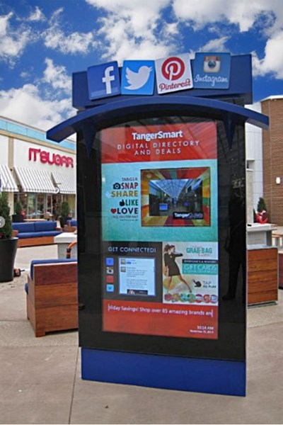 Tanger Outlets - Mall - Totem.jpg