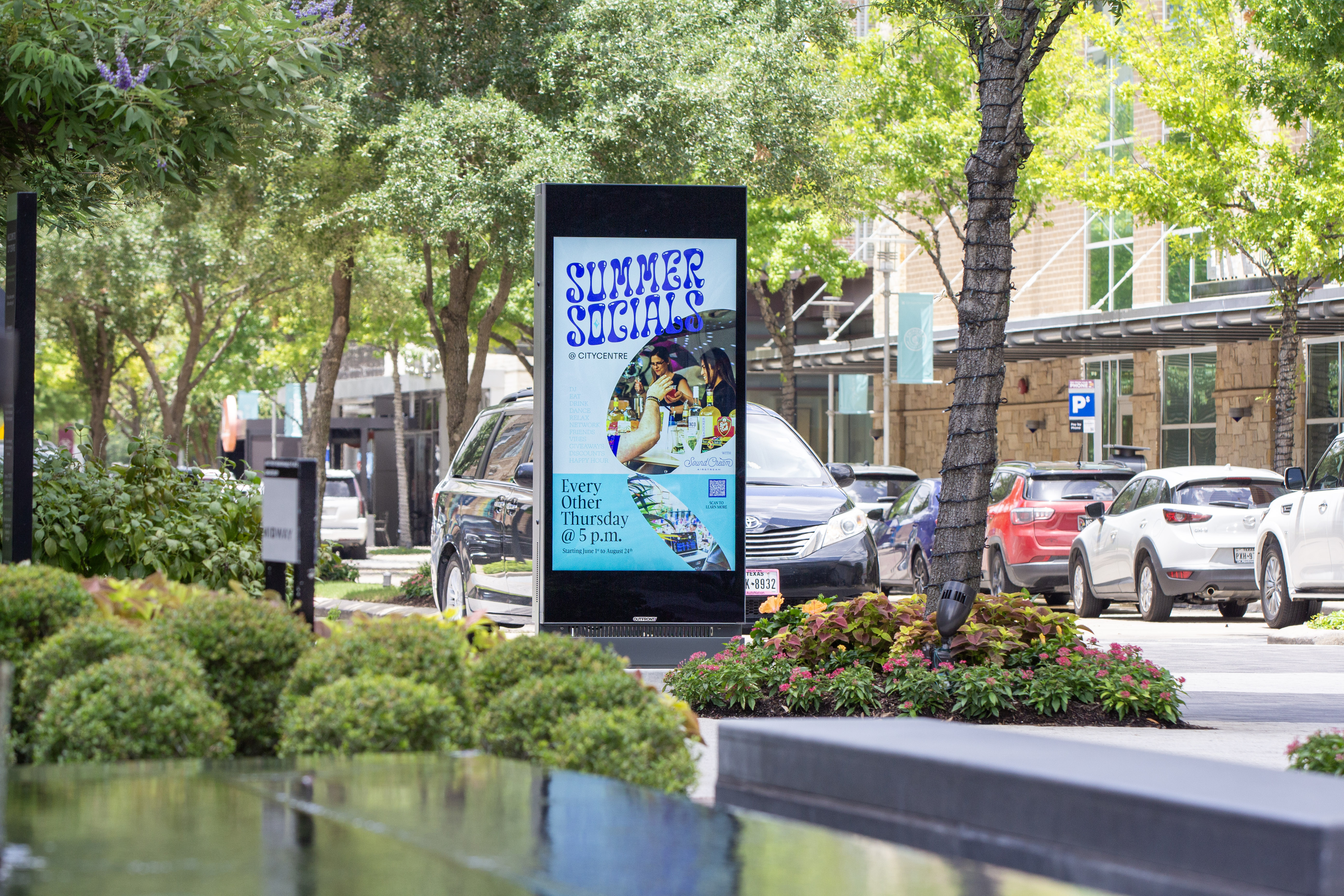 Placardvp 2500 75 Inch Outdoot Dgital Display